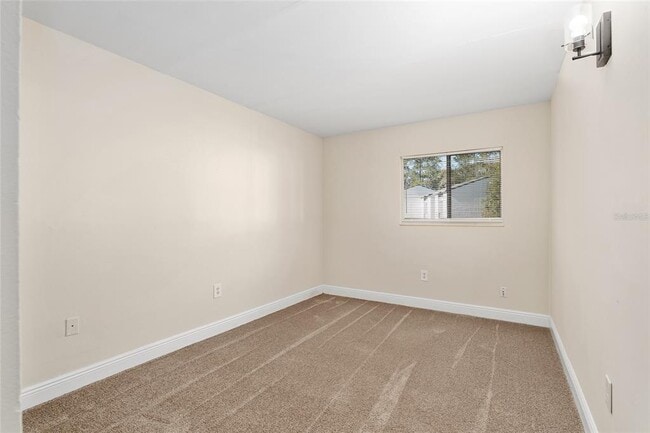 Building Photo - 1727 NE 36th Ave