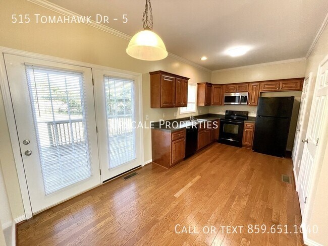 Building Photo - 515 Tomahawk Dr