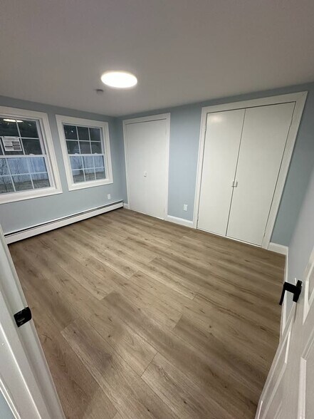 Building Photo - 202 Crystal Brook Hollow Rd