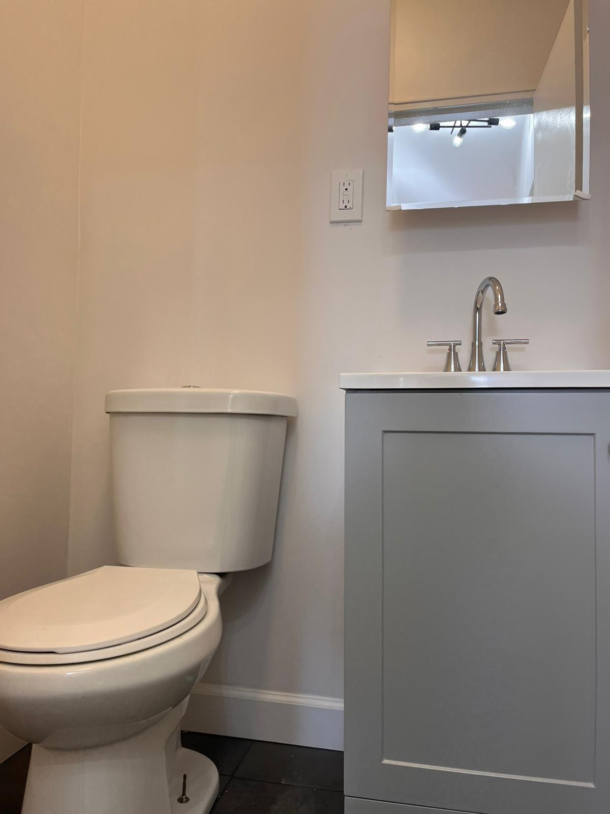 Building Photo - 117 Wade St