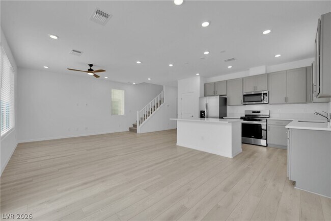 Building Photo - 5916 Obsidian Sky Ave