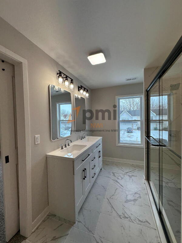 Building Photo - 5788 Adams St