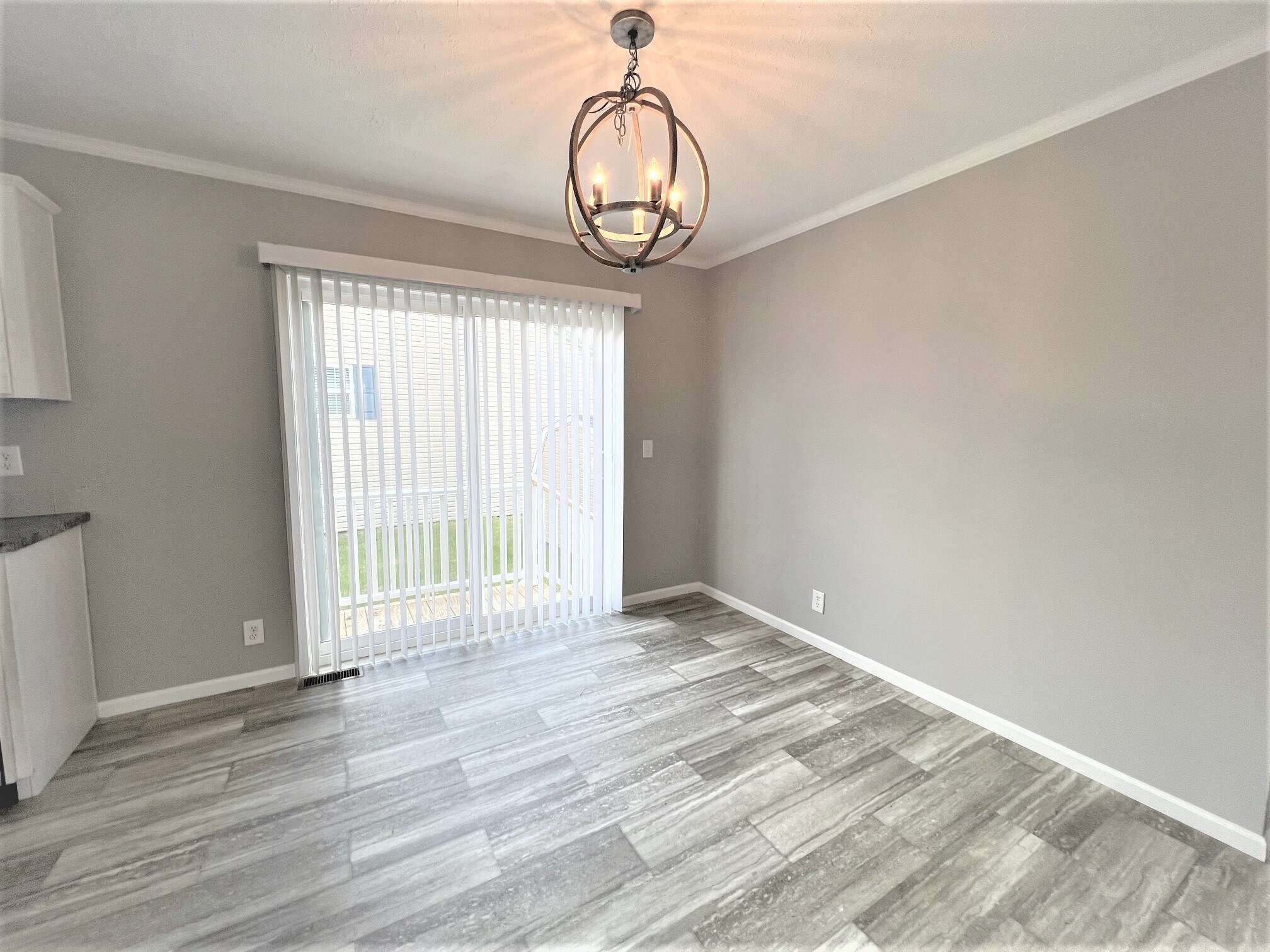 Building Photo - 5173 Coventry Dr