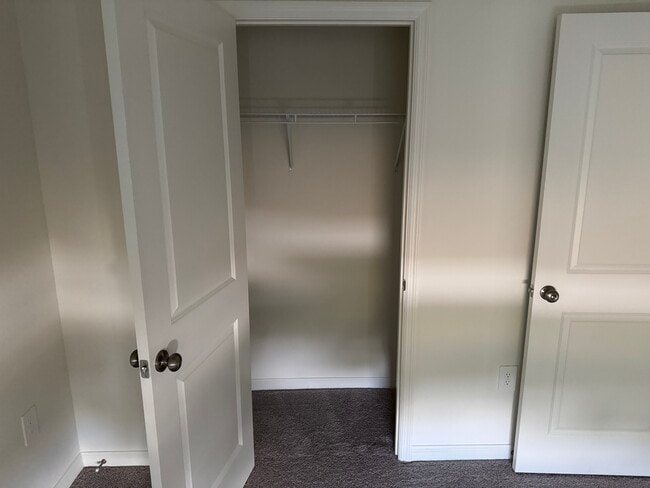 Building Photo - 27101 N Twin Lakes Dr