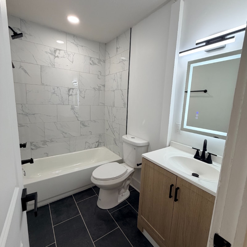 Building Photo - 1338 Sharon St NW