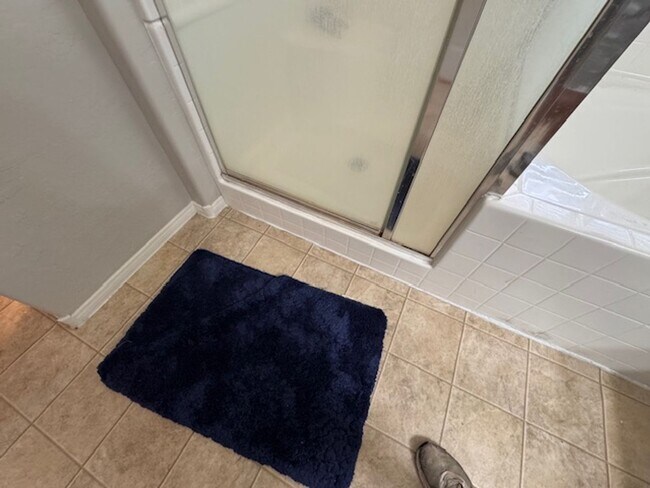 Building Photo - 3 Bedroom Home in a Gated Community! North...