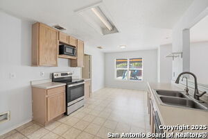 Building Photo - 535 Centro Hermosa