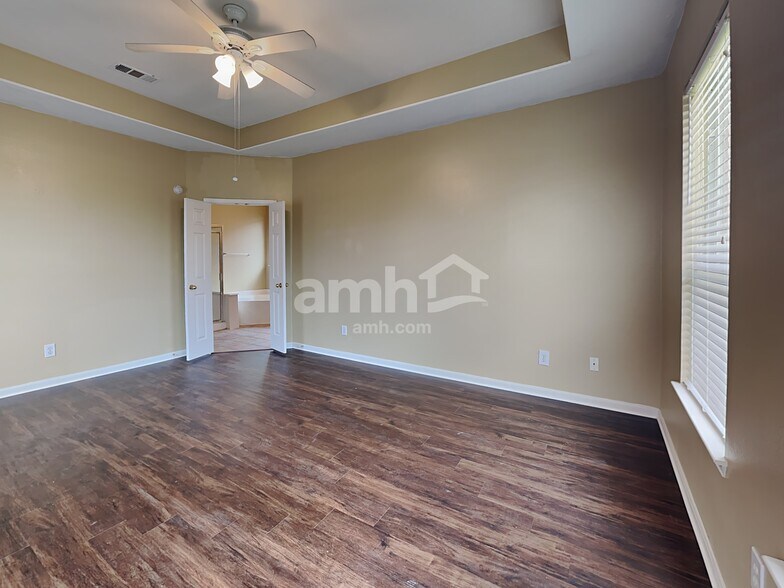 Building Photo - 3493 Cedar Prairie Dr