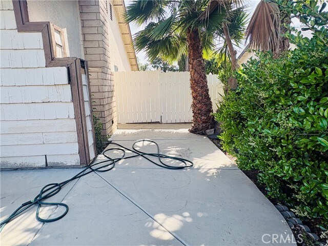 Building Photo - 15473 Cam Grande