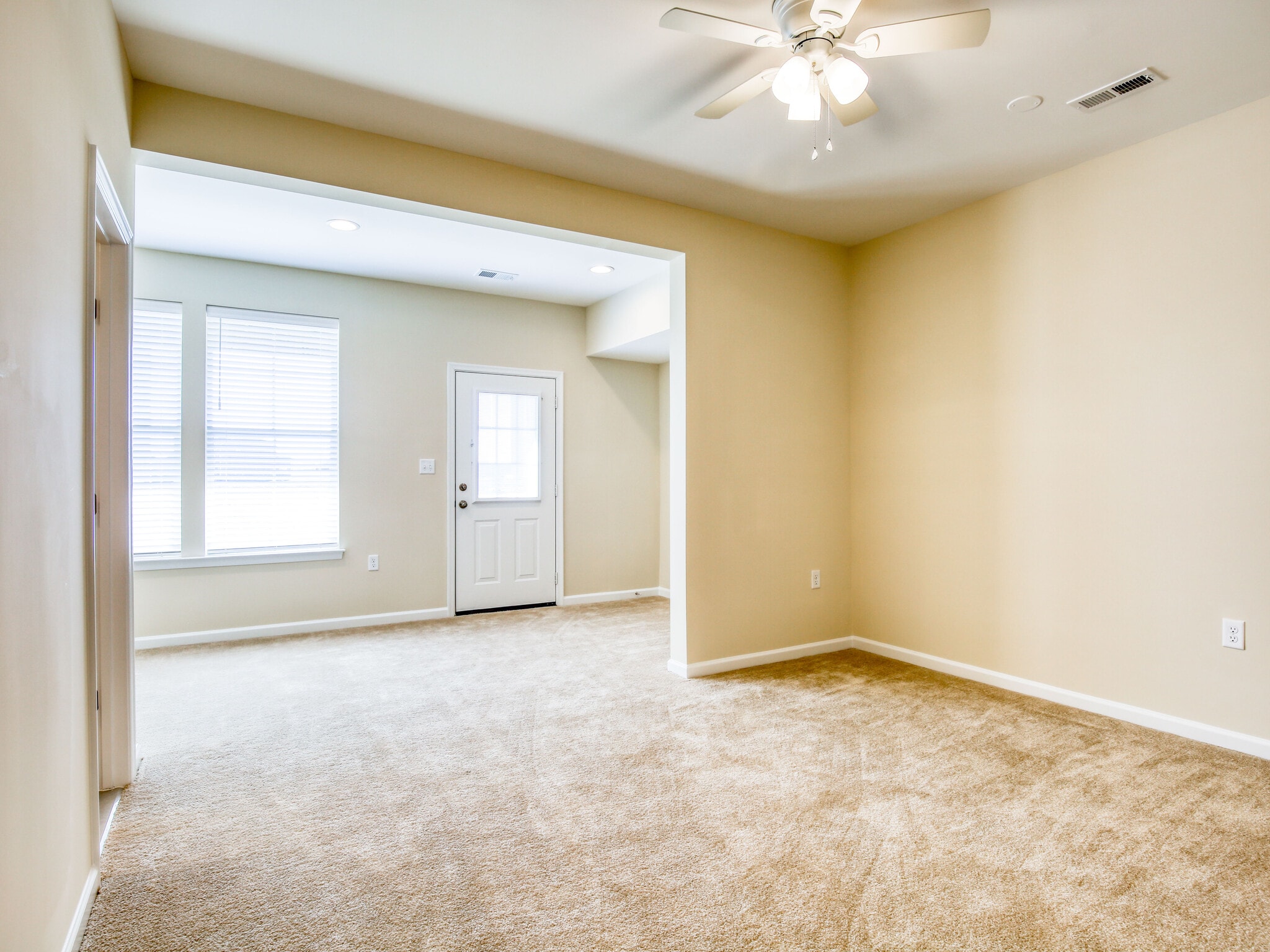 Building Photo - 107 Alderman Way