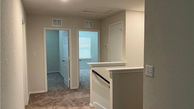 Building Photo - 209 Prairie Falcon Wy