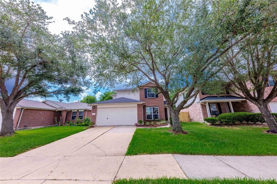 Building Photo - 13907 Bonnetbriar Ln