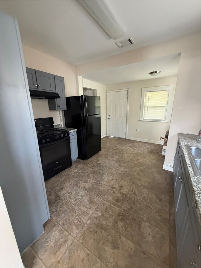 Building Photo - 6830 Avenue I