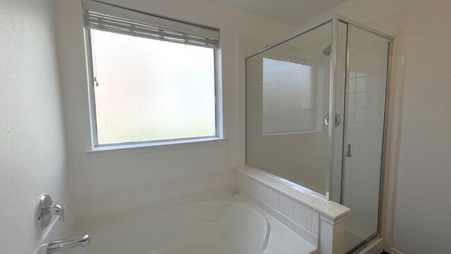Building Photo - 5112 Bald Cypress Ln