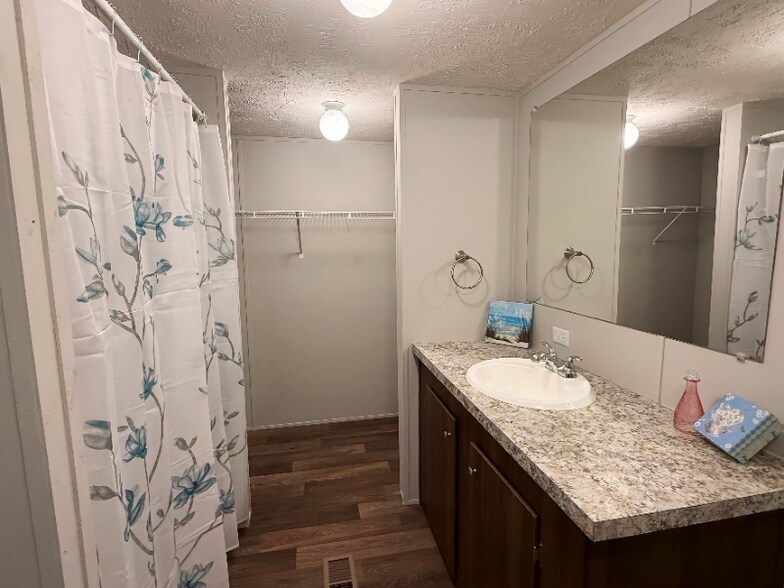 Building Photo - 4410 Brown Station Rd