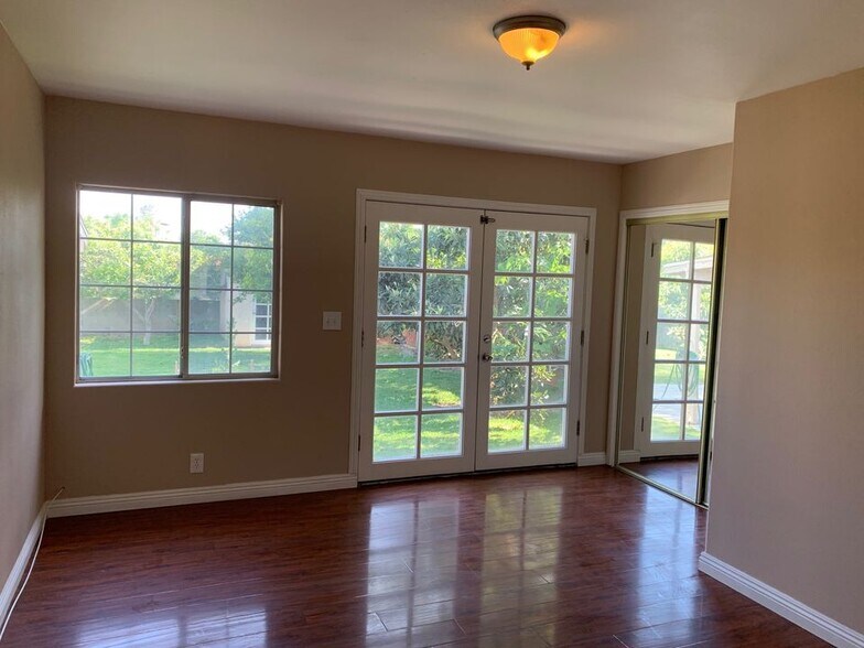 Building Photo - 1320 3 Ranch Rd