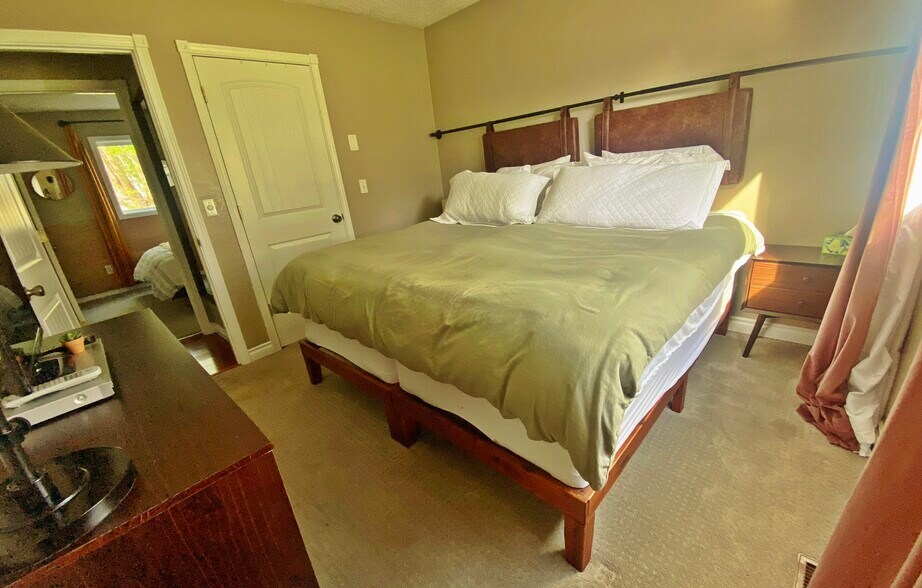 Building Photo - 9001 Shaun Landing Cir