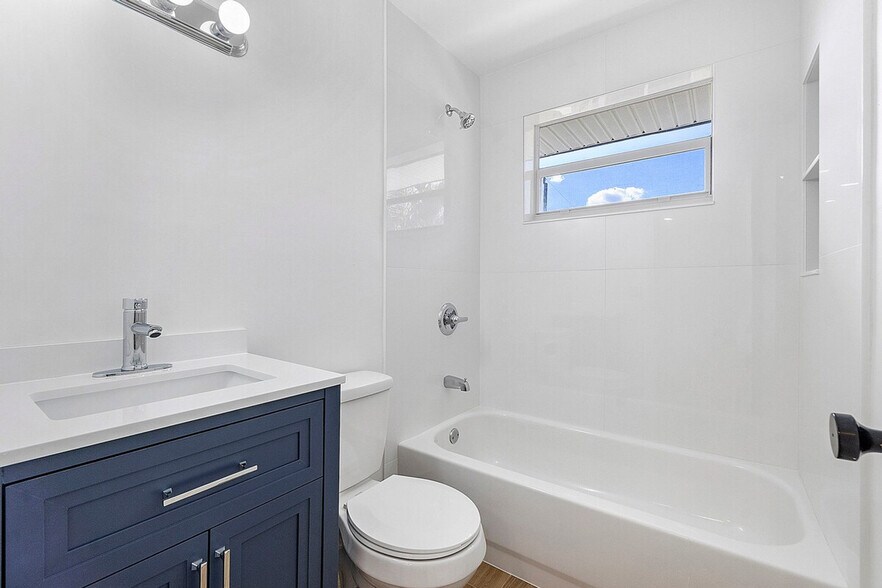 Building Photo - 2250-2270 Southeast 5th Street-SI ID1468042P