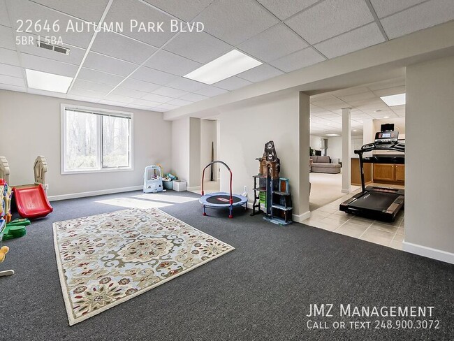 Building Photo - 22646 Autumn Park Blvd