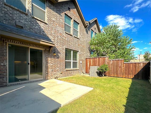 Building Photo - 2740 Majesty Dr