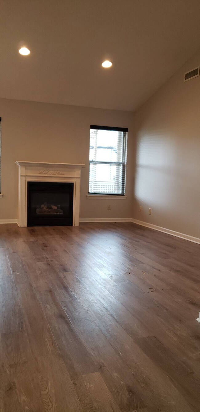 Building Photo - 11218 Basswood Ct