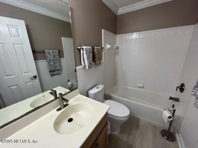 Building Photo - 2127 Forest Gate Dr W