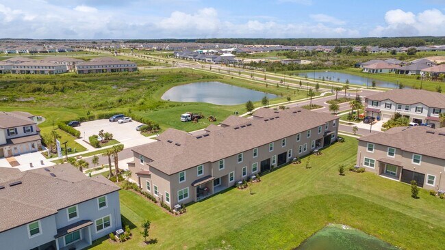 Building Photo - Stunning Large Mirada Townhome; 3 BR + LOFT / 2.5 BA/ 2 Car Garage-2300+ SF!