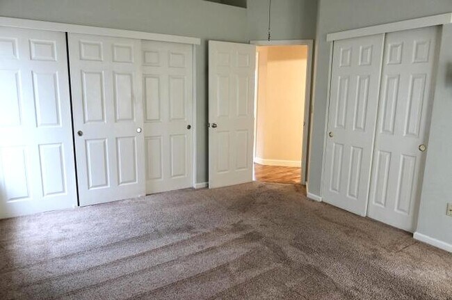 Building Photo - 1143 Grouse Dr