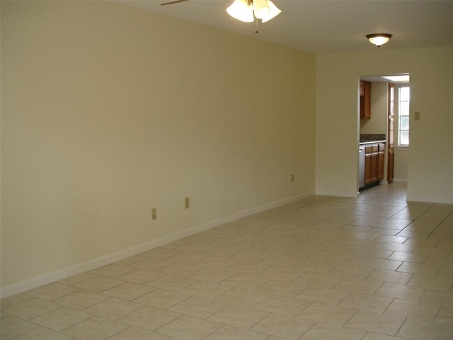 Building Photo - 14333 Memorial Dr