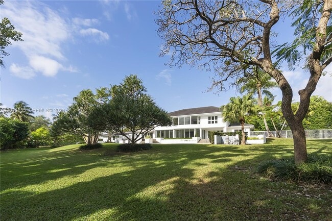 Building Photo - 413 Santurce Ave