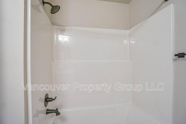 Building Photo - 2351 E Otter Lp