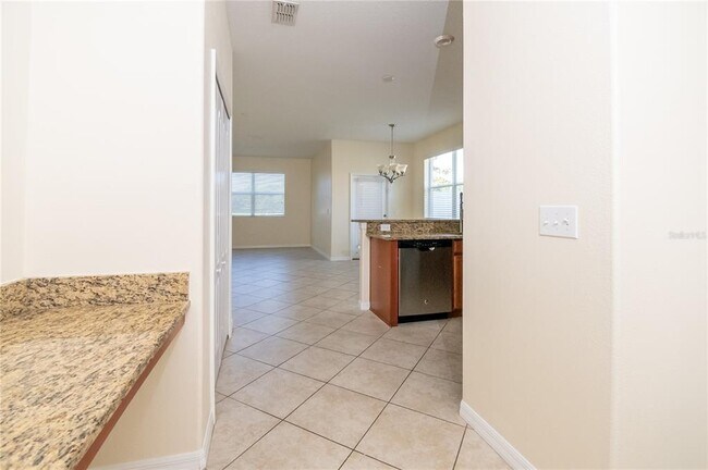 Building Photo - 12009 Greengate Dr