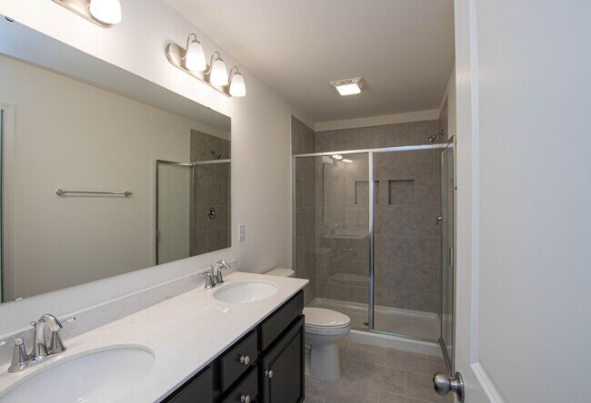 Building Photo - BEAUTIFUL 2 Bedroom in MIDLAND