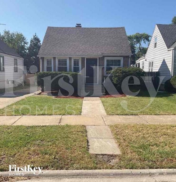 Building Photo - 14646 Atlantic Ave
