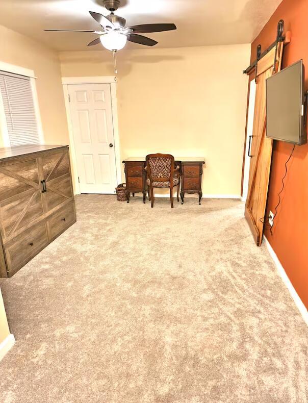 Building Photo - 2853 S Ellen St