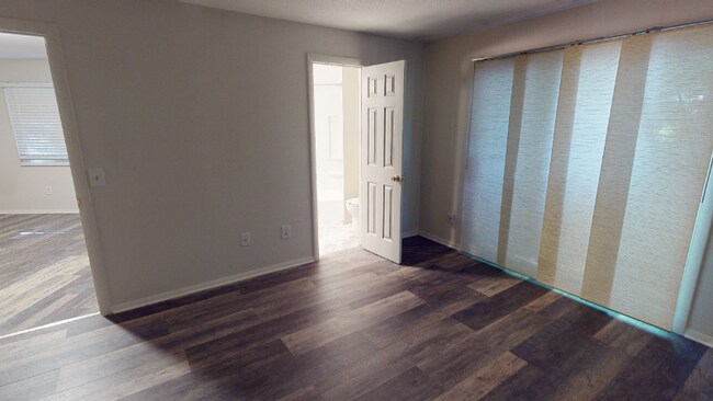 Building Photo - 10 Belchertown Rd
