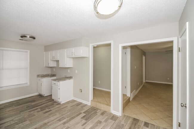Building Photo - 7107 Butterfly Dr