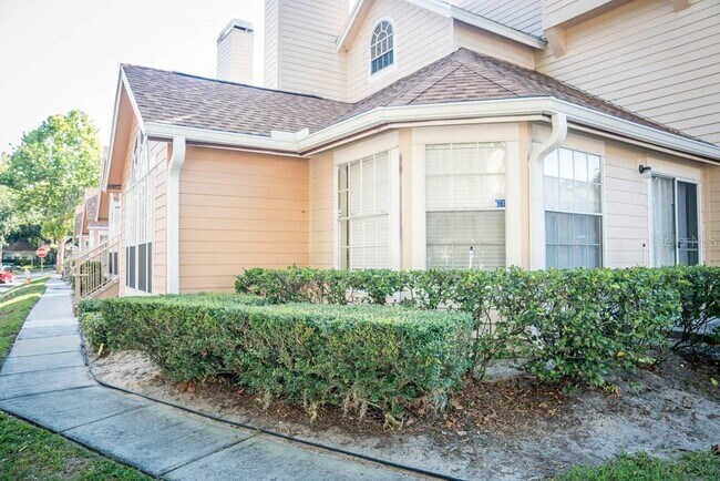 Building Photo - 605 Youngstown Pkwy