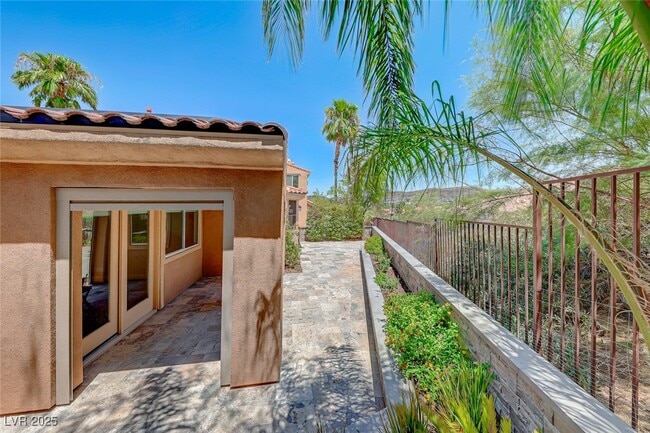 Building Photo - 1238 Calcione Dr