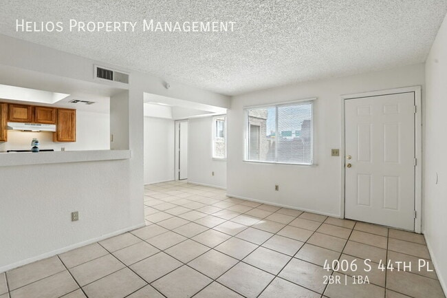 Building Photo - 4006 S 44th Pl