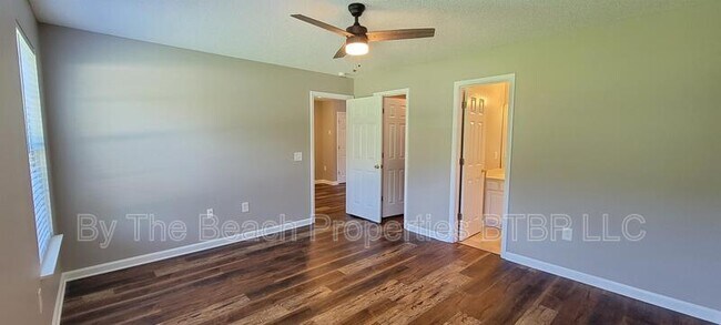 Building Photo - 2407 James St