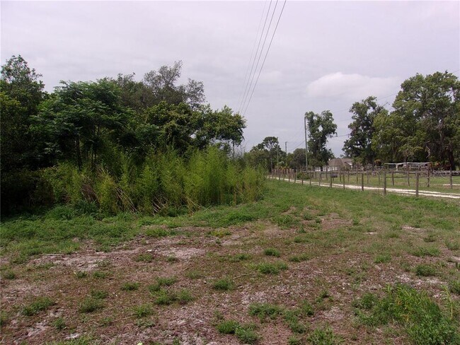 Building Photo - 11105 Pinto Dr