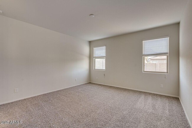 Building Photo - 16910 N Rosa Dr