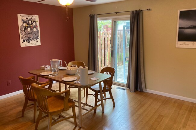 Dining Room - 18 Hanover Ct