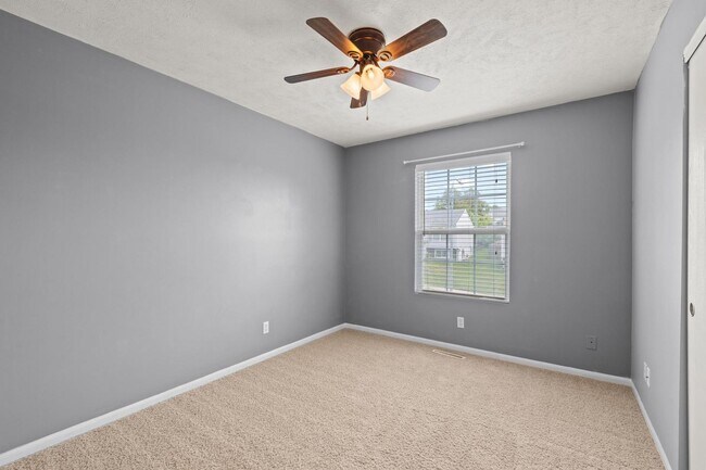 Building Photo - WELCOME HOME!