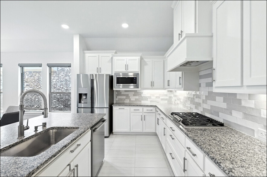 Building Photo - 2284 Bower Ln