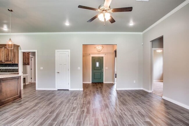 Building Photo - 4624 Rush Spring