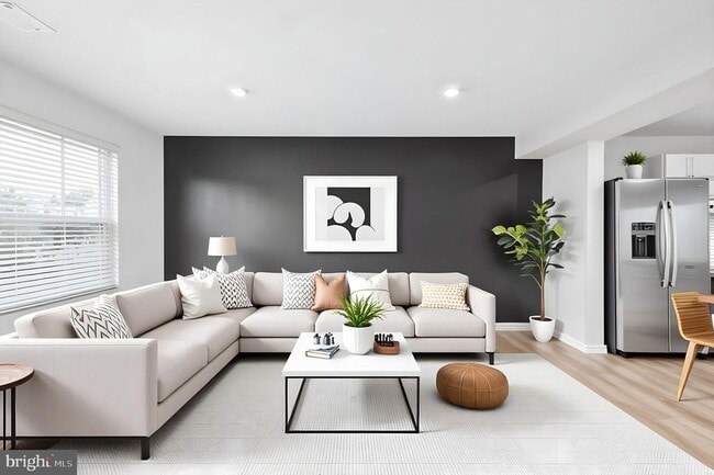 Building Photo - 7233 Statesman Blvd