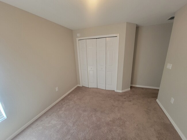 Building Photo - 4907 Summerfield Cir
