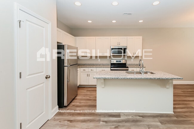 Building Photo - HOME FOR RENT--1/2 OFF ONE MONTH!!